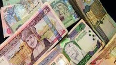 الريال السعودي يسجل 4.18 جنيه.. أسعار صرف العملات العربية اليوم الخميس