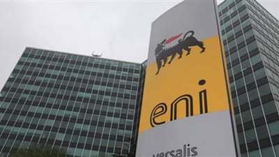 إيني الإيطالية تكشف خططها لزيادة الإنتاج من النفط والغاز