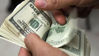 تعرف على أسعار صرف الدولار مقابل الجنيه اليوم الجمعة فى البنوك