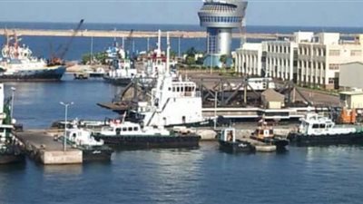 فتح جميع الموانئ بعد إغلاق لمدة يومين