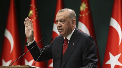 صحيفة سعودية تتناول سياسات أردوغان وتأثيرها على الاقتصاد التركي