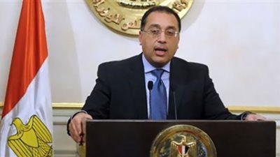 الحكومة تبحث خطوات تطوير صناعة الغزل والنسيج