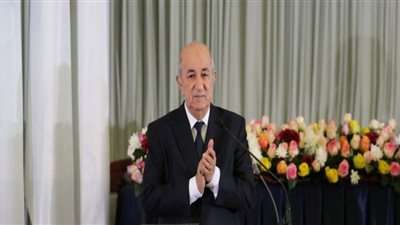 الرئيس الجزائري: نسعى إلى إعداد دستور توافقي