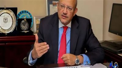 رئيس بنك قناة السويس يكشف أهمية تحفيز البنوك لتقديم خطط في التمويل العقاري