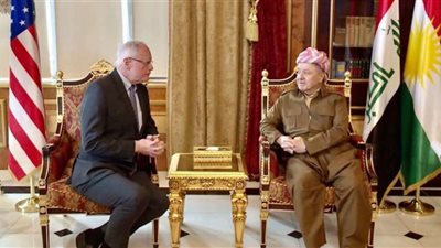 بارزاني وجيفري يبحثان الحوار بين الأطراف الكردية في سوريا