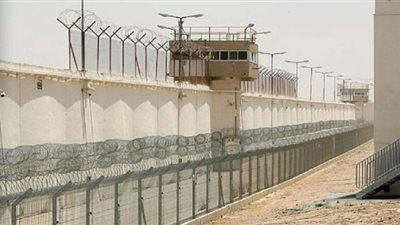 الأسرى الفلسطينيين: السجون الإسرائيلية تحولت جحيما.. والحر الشديد يهدد حياة الأسرى