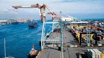 فتح ميناء الغردقة البحرى بعد تحسن الطقس