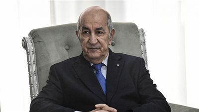 الرئيس الجزائري تبون يجري مباحثات سياسية مع رؤساء 3 أحزاب