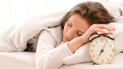 طبيبة أعصاب تؤكد: كثرة النوم علامة على الإصابة بمرض خطير (تفاصيل)