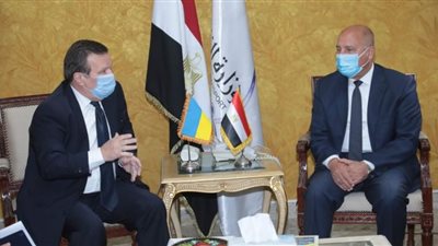 السفير الأوكراني يشيد بالتطور الكبير الذي تشهده مصر في عهد السيسي