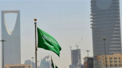 دولة عربية تحظر العمل من 12 ظهرًا للثالثة عصرًا حتى 15 سبتمبر المقبل