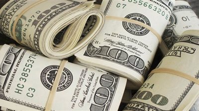 تباين أسعار الدولار في بداية تعاملات اليوم 27 يونيو