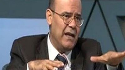 طبيب مناعة: التزام المواطنين يجهض الموجة الثالثة لكورونا في مصر
