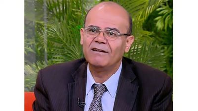 استشاري مناعة: جرس إنذار للمصريين.. زيادة 34% في إصابات كورونا في مصر