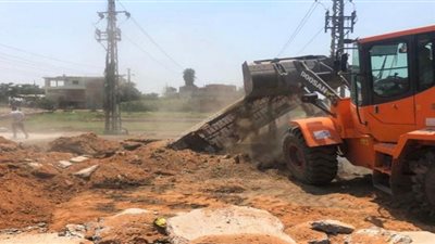 الأجهزة التنفيذية بالشرقية تُكثف جهودها لرفع الإشغالات و التعدات على الأراضى الزراعية