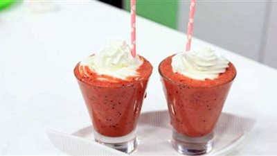 يعزز جهاز المناعة .. أبرز فوائد كوكتيل كيوي وفراولة