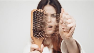 علاج سحري لتساقط الشعر بعد التعافي من كورونا