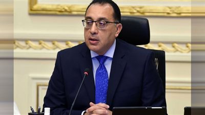رئيس الوزراء: أولوية لتطعيم العاملين في قطاع التعليم الجامعي
