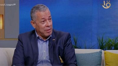 (فيديو) رئيس الجالية المصرية في فرنسا: السيسي رزق من الله