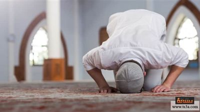 كيف يؤدى أهل المناطق القطبية صلواتهم وقد قيل إنهم لا يرون الشمس إلا كل ستة أشهر؟