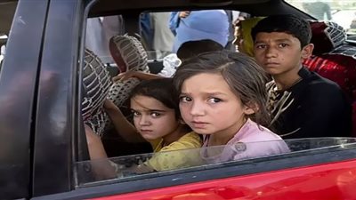 بعد سيطرة طالبان.. فتاة أفغانية توجه رسالة إلى العالم