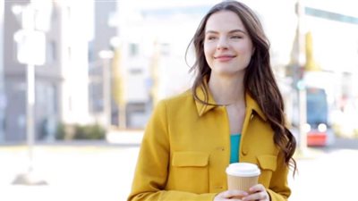 احذر| مخاطر كارثية للشرب في الأكواب البلاستيك