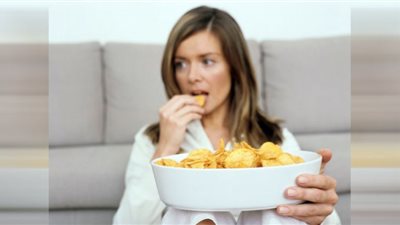 ما هي كمية رقائق البطاطس المسموح بأكلها من دون الإضرار بالصحة