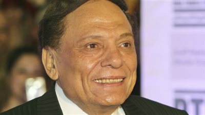 بعد أنباء إصابته بكورونا.. شاهد آخر ظهور للزعيم عادل إمام