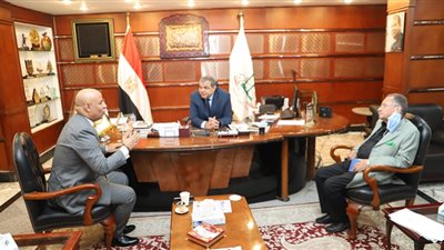 تفاصيل لقاء نائب الاتحاد العام للمصريين بالسعودية ووزير القوى العاملة