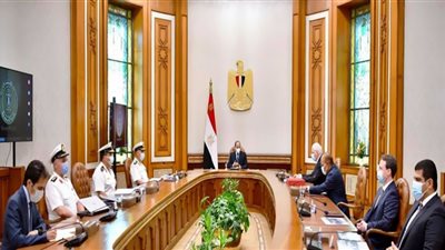 السيسي يطلع على أحدث التقنيات الهندسية والإنشائية لبناء الموانئ البحرية
