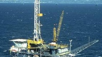 أول ناقلة نفط تغادر الميناء العائم الجديد في العراق