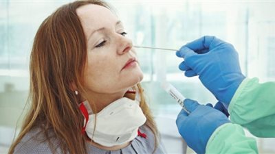 كيف ينتقل كورونا من الأنف إلى الدماغ| علماء يشرحون بالفيديو