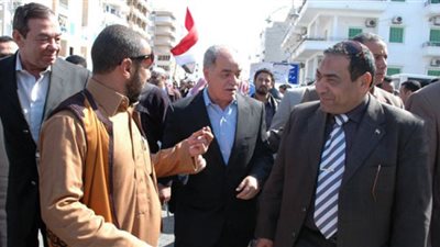 أفراح بمطروح لحل أزمة شركات البترول