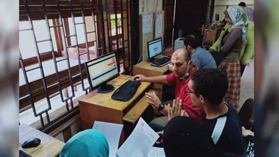صور.. إقبال ضعيف على معامل تنسيق جامعة القاهرة
