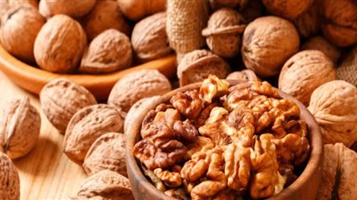 دراسة: الجوز يحمي من الإصابة بأمراض القلب