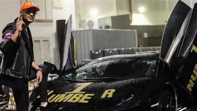 لن تصدق| سعر سيارة محمد رمضان المطلية بالذهب بطلة حفله بالساحل