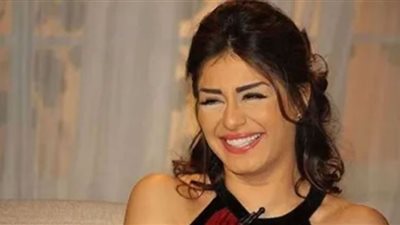 برفقة خالد سليم.. منة فضالي تروج لفيلم في القلب