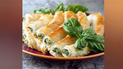 لمرضى أنيميا الفول.. طريقة عمل رول السبانخ بالجبن