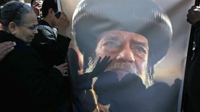 حزن المسلمين على البابا طمأن المسيحيين