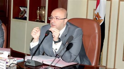 إعداد كشوفات للعاملين بالجهاز الإداري والتسجيل على موقع وزارة الصحة لتلقى لقاح كورونا