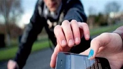 التحري عن عاطل متهم بسرقة الهواتف المحمولة في عابدين