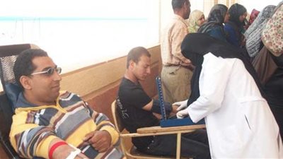 حملة تبرع بالدم ومعسكر نظافة بتربية الغردقة