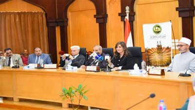 نبيلة مكرم: تكاتف وتعاون أجهزة الدولة من الوزارات والأزهر والكنيسة سبب نجاح مواجهة الهجرة غير الشرعية