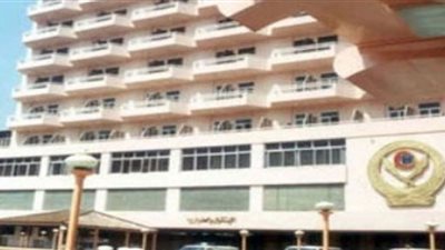 موظفو مستشفى الشرطة بالإسكندرية يهددون بالإضراب