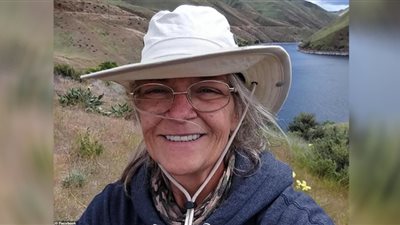 فيديو.. مسنة تسجل آخر لحظاتها قبل اجتياح الفيضانات