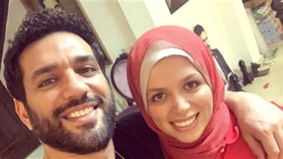 بصور من طفولتهما| أول ظهور لشقيقة حسن الرداد