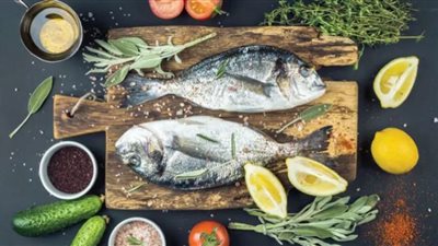 منها الأسماك.. أطعمة تعزز وظائف المخ والذاكرة