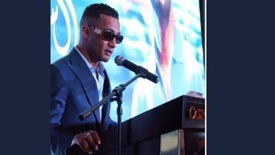 هل يستحق محمد رمضان الدكتوراه الفخرية في التمثيل والغناء؟