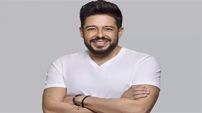 قبل (طالع موضة).. حماقي يسجل مشاهدات قياسية بأغانيه الثلاث من ألبوم 