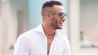 بعد منحه الدكتوراه | إعلامي: محمد رمضان واخدها من شقة في لبنان (فيديو)